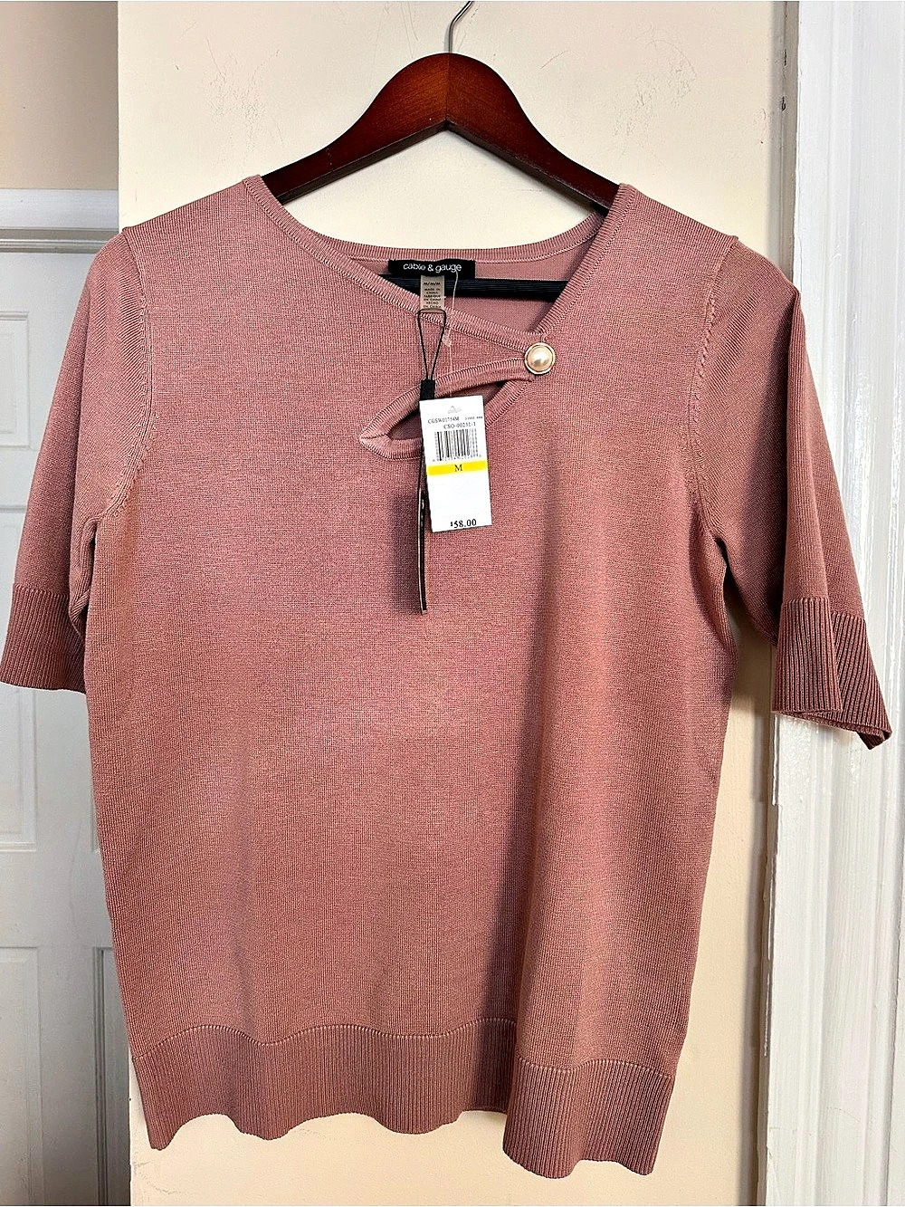 Cable & Gauge NWT Mauve Pink Knit Top Pearl Button Accent Size Medium